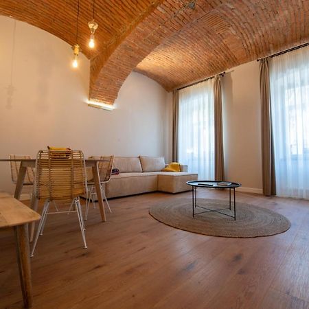Apollo Brasovul Istoric Apartman Kültér fotó